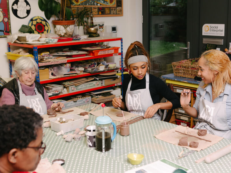 A fun group mug making session