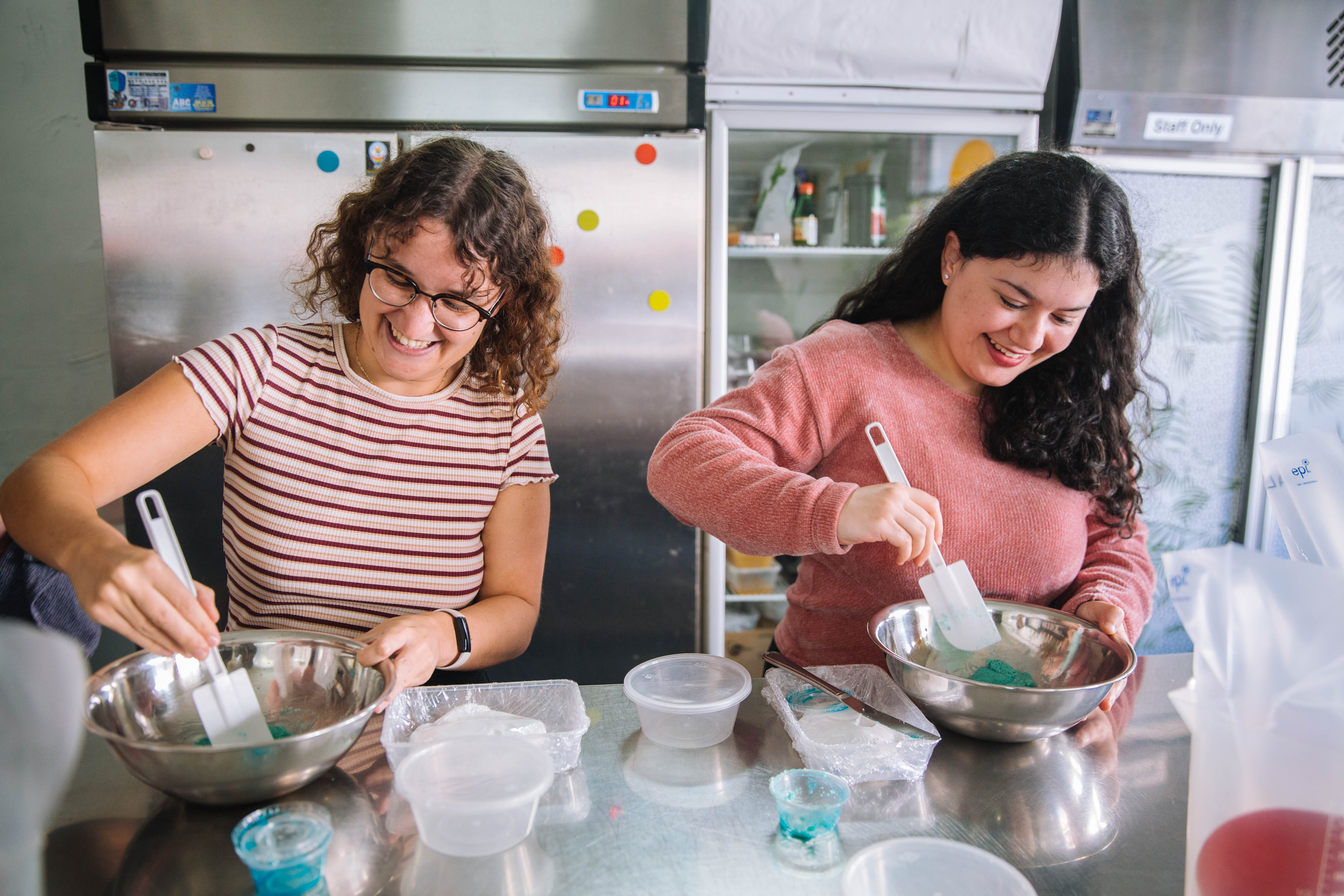 friends baking together