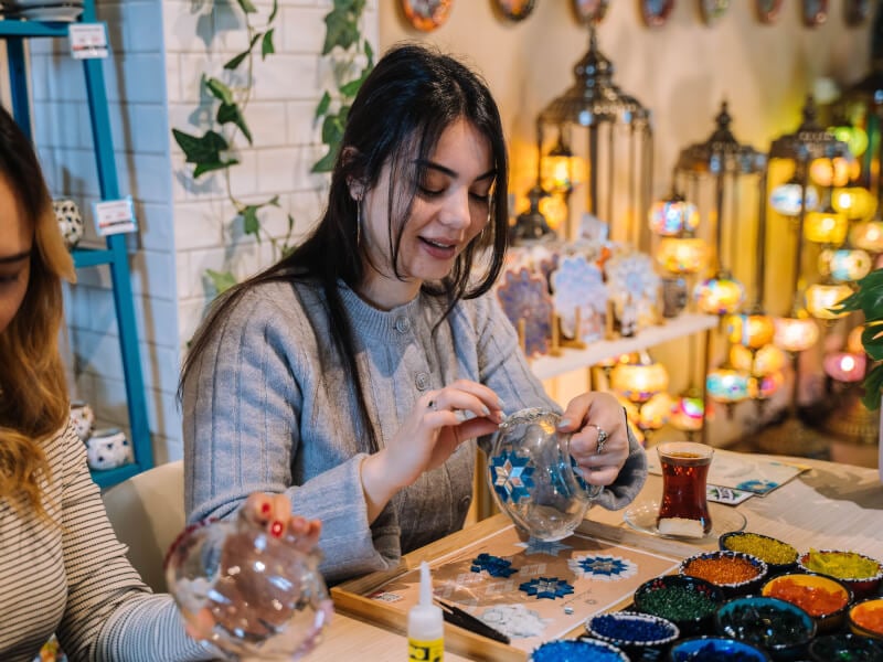 mindful mosaic making class