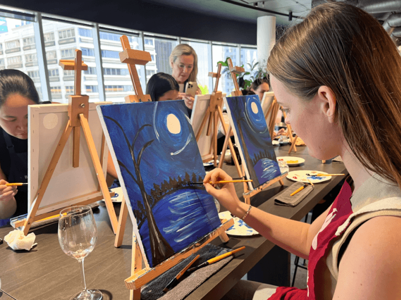 Paint and sip experience brisbane