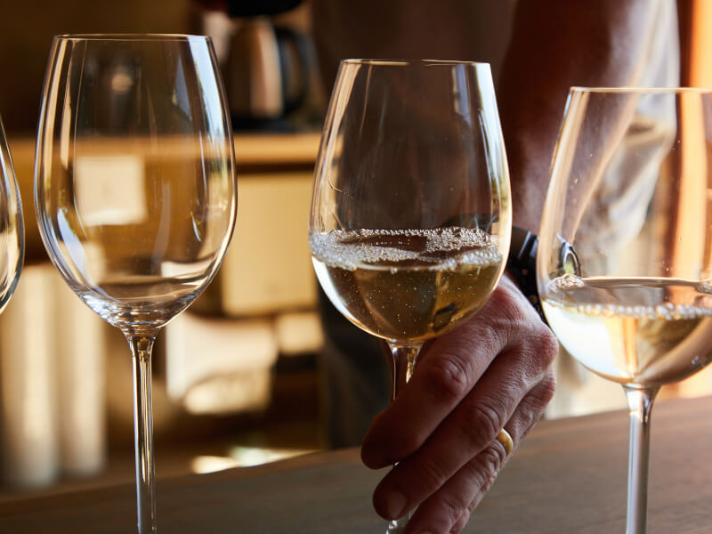 White wine tasting class