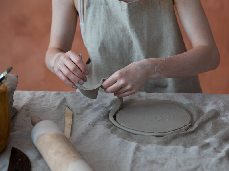 Clay sculpting and hand building classes in Canberra