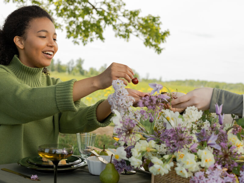 flower arrangement picnic