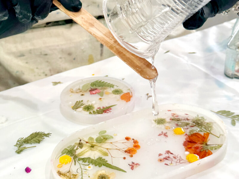A resin tray