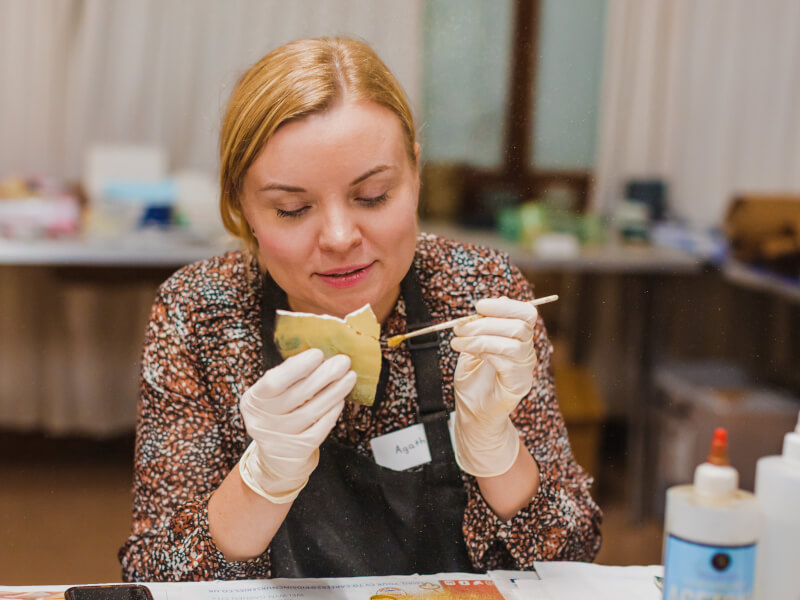 Woman smiling at her Sydney kintsugi class